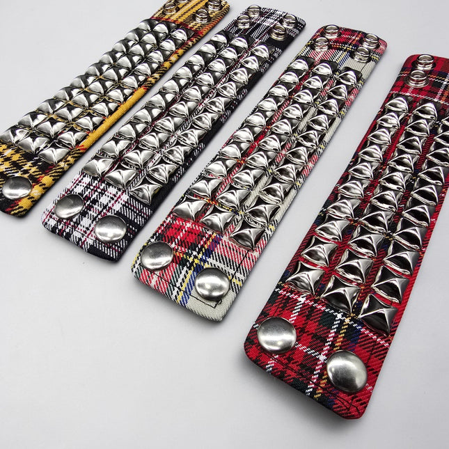 BC127PD PLAID 3 ROW PYRAMID STUDDED BRACELET