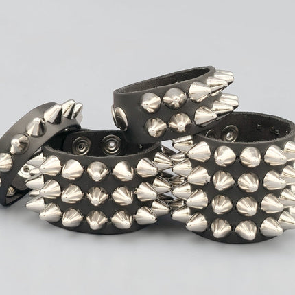 BC127UK77 112UK77  194UK77  LARGE UK77 CONE STUD BRACELET