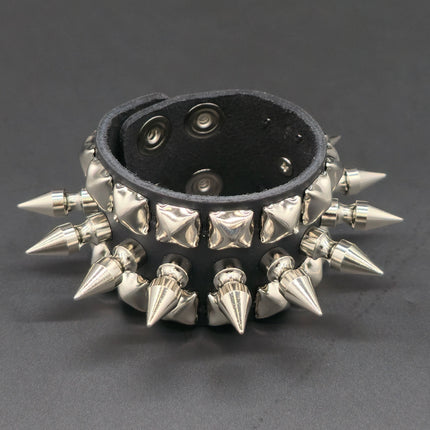 BC138 1/2" PYRAMID STUUDED 1" SPIKE BRACELET