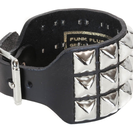 BC170 BUCKLE BRACELET WITH 3 ROW 1/2" PYRAMIDS