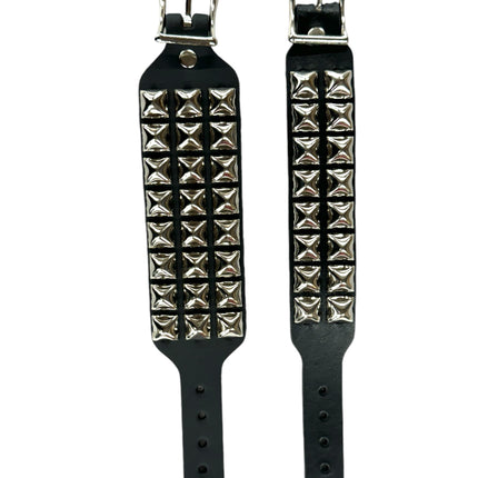 BC170 BUCKLE BRACELET WITH 3 ROW 1/2" PYRAMIDS STUD
