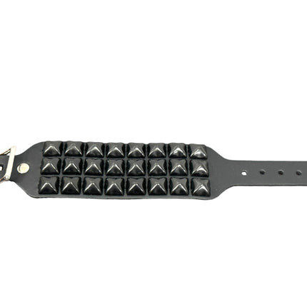 BC170 BUCKLE BRACELET WITH 3 ROW 1/2" PYRAMIDS