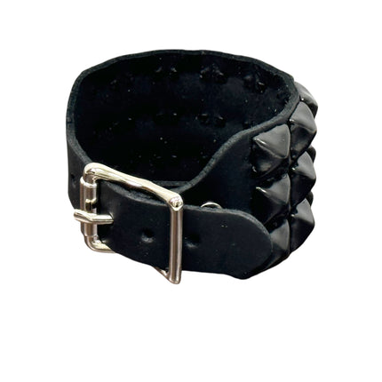 BC170 BUCKLE BRACELET WITH 3 ROW 1/2" PYRAMIDS
