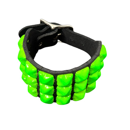 BC170 BUCKLE BRACELET WITH 3 ROW 1/2" PYRAMIDS