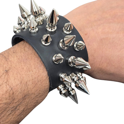 BC171 3 ROW 22 PCS 1" &  1/2" TREE SPIKE BUCKLE BRACELET