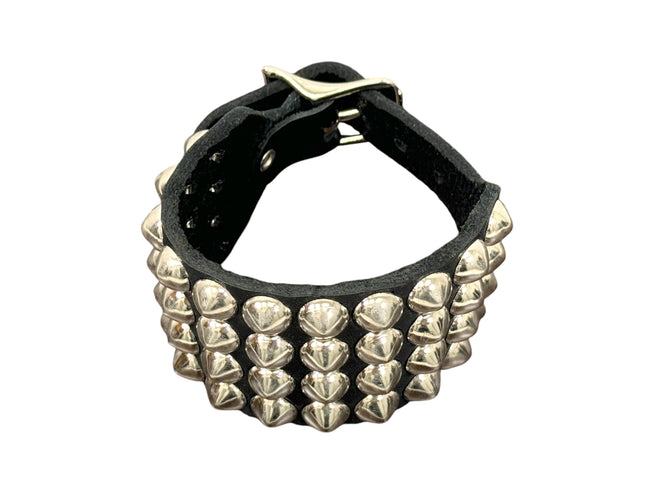 BC172  BUCKLE BRACELET WITH 4 ROW  CONICAL STUDS