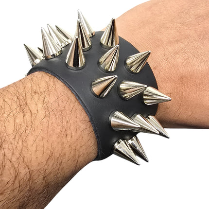 BC173SC  3 ROW 22 PCS CONE SPIKE BUCKLE BRACELET