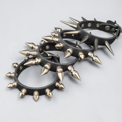 BC180 SKINNY SPIKE BUCKLE BRACELET