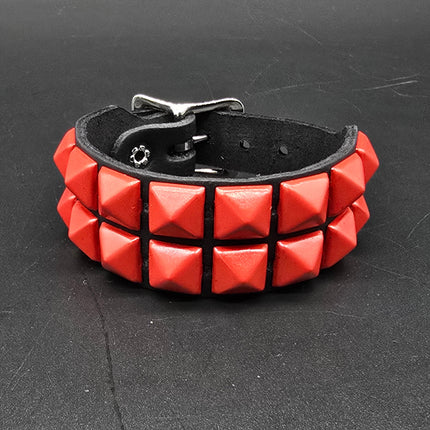 BC189 BUCKLE BRACELET WITH 2 ROW 1/2" PYRAMIDS