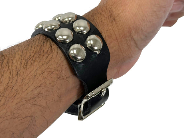 BC189RND BUCKLE BRACELET WITH 2 ROW 1/2" ROUND  CONEHEAD STUDS