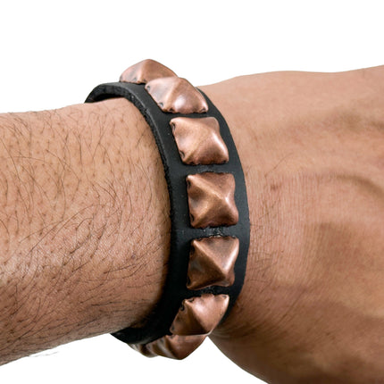 BC194 ANTIQUE 1 ROW  PYRAMID STUD BRACELET LEATHER