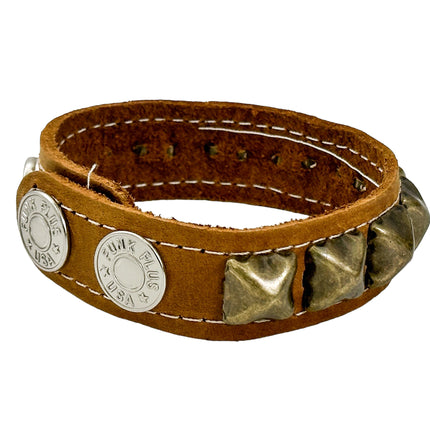 BC194CZ ANTIQUE 1 ROW  PYRAMID STUD BRACELET CRAZE HORSE LEATHER