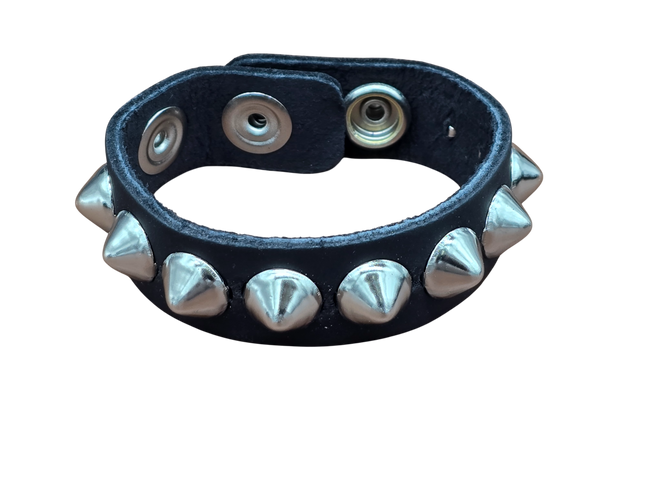 BC194CON 1 ROW 1/2" CONICAL STUDDED  SNAP BRACELET