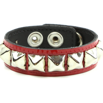 BC194P PATENT SNAP BRACELET WITH PYRAMID