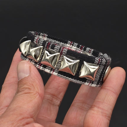 BC194PD PLAID 1 ROW PYRAMID STUDDED BRACELET CUFF