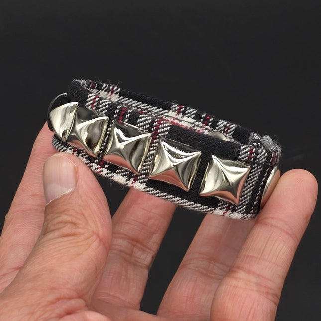 BC194PD PLAID 1 ROW PYRAMID STUDDED BRACELET CUFF