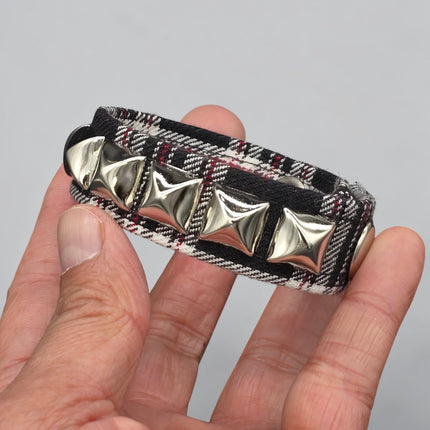 BC194PD PLAID 1 ROW PYRAMID STUDDED BRACELET CUFF