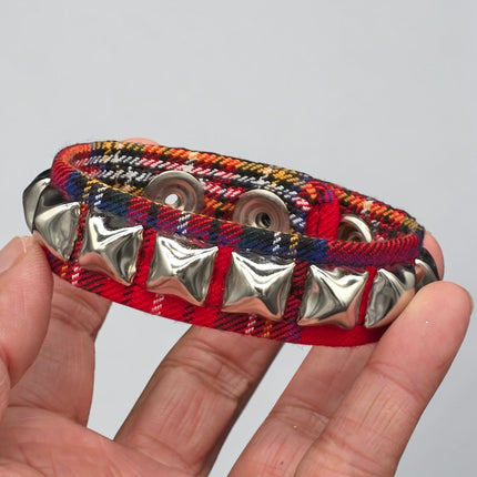 BC194PD PLAID 1 ROW PYRAMID STUDDED BRACELET CUFF