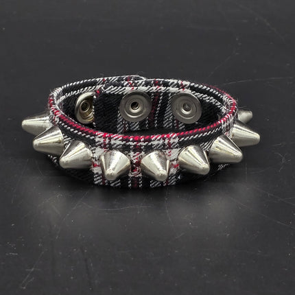 BC194UK-PD  PLAID 1 ROW UK77 STUDDED BRACELET CUFF