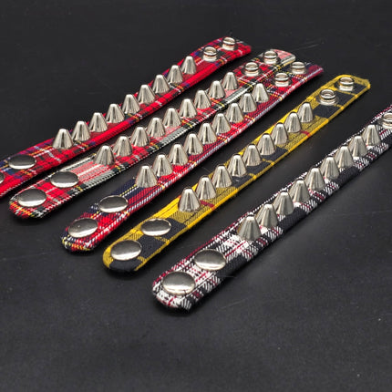 BC194UK-PD  PLAID 1 ROW UK77 STUDDED BRACELET CUFF