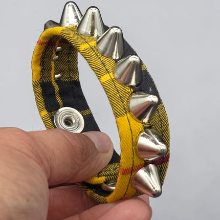 BC194UK-PD  PLAID 1 ROW UK77 STUDDED BRACELET CUFF