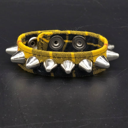 BC194UK-PD  PLAID 1 ROW UK77 STUDDED BRACELET CUFF