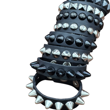 BC194 1 ROW 1/2" STUDDED  SNAP BRACELET