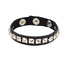 PYRAMID STUD / SILVER