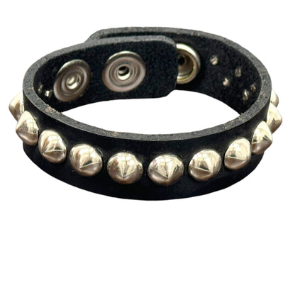 BC200 CONICAL STUDDED 3/4" WIDE SNAP BRACELET