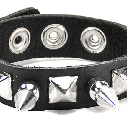 BC202 SPIKE & PYRAMID ALTERNATE 3 SNAP BRACELET