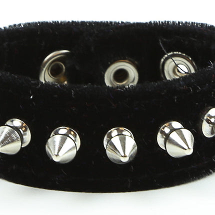 BC203VEL 1/2" SPIKE VELVET BRACELET
