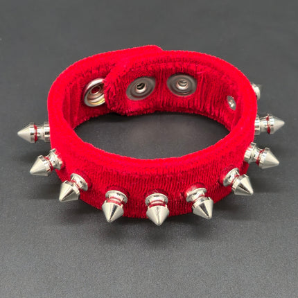 BC203VEL 1/2" SPIKE VELVET BRACELET