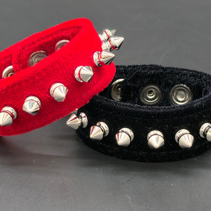 BC203VEL 1/2" SPIKE VELVET BRACELET