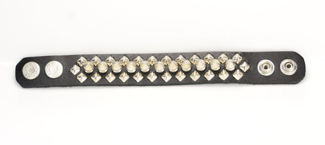 BC205 BRACELET WITH 1 ROW 1/2" SPIKE & 2 ROW SMALL DIAMONDS
