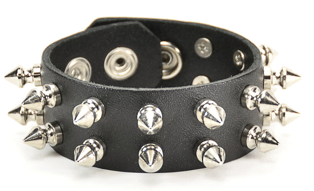 BC209 SNAP BRACELET WITH 2 ROW 1/2" SPIKES