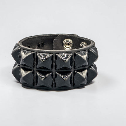 BC277 5/8" PYRAMID STUD BRACELET