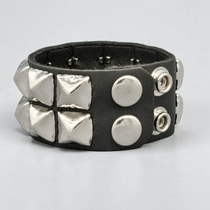 BC277 5/8" PYRAMID STUD BRACELET