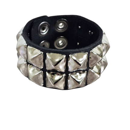 BC277 5/8" PYRAMID STUD BRACELET