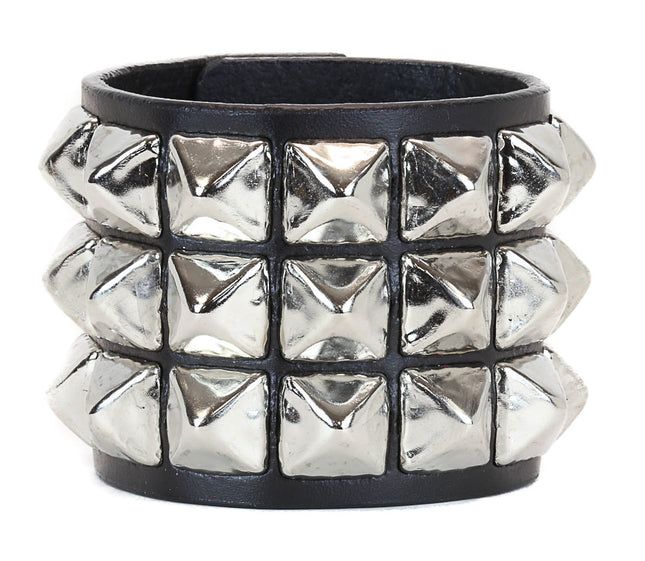 BC278  LARGE 5/8" PYRAMID 2 1/2" WIDE BRACELET LEATHER