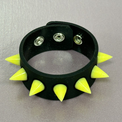 BC325RUB SPIKE  SILICONE GLOW IN DARK BRACELET