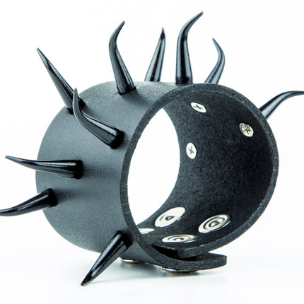 BC366 3 ROW HORN SHAPE SPIKE BRACELET