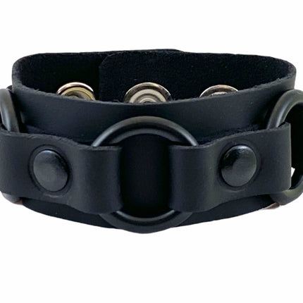 BC806 TRIPLE RING LEATHER BRACELET