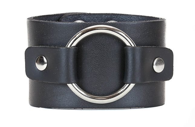 BC807 1 1/4" RING IN MIDDLE BRACELET