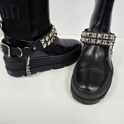 BS146  2 ROW STUDDED BOOTSTRAP