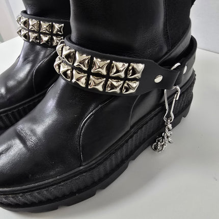 BS146  2 ROW STUDDED BOOTSTRAP