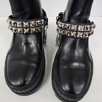 BS146  2 ROW STUDDED BOOTSTRAP