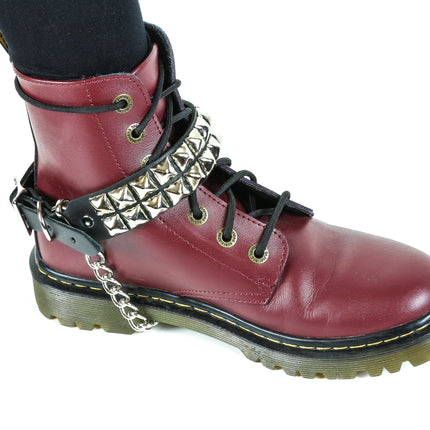 BS146  2 ROW STUDDED BOOTSTRAP