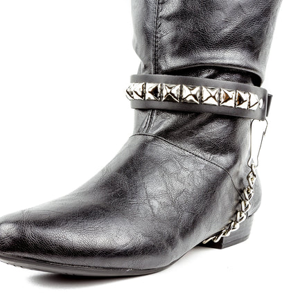 BS147  ONE ROW PYRAMID STUDDED BOOTHSTRAP