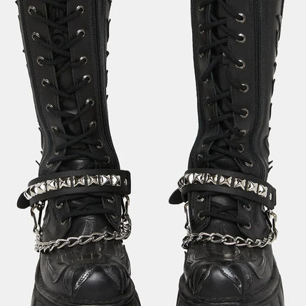 BS147  ONE ROW PYRAMID STUDDED BOOTHSTRAP