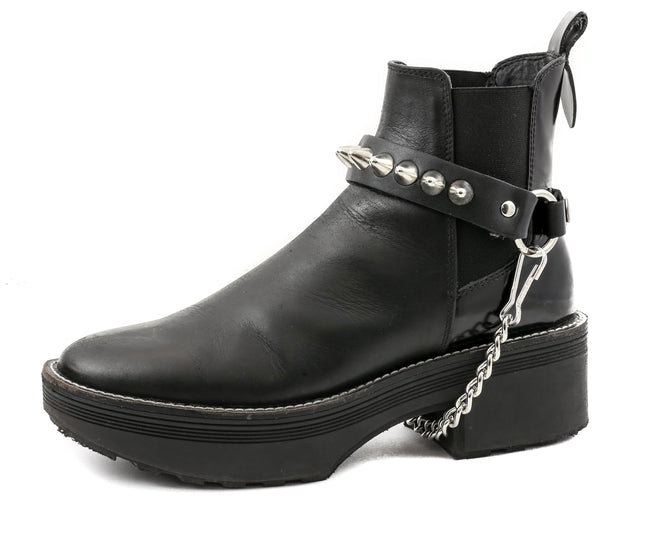 BS213R SINGLE ROW UK77 STUDDED RING BOOTSTRAP
